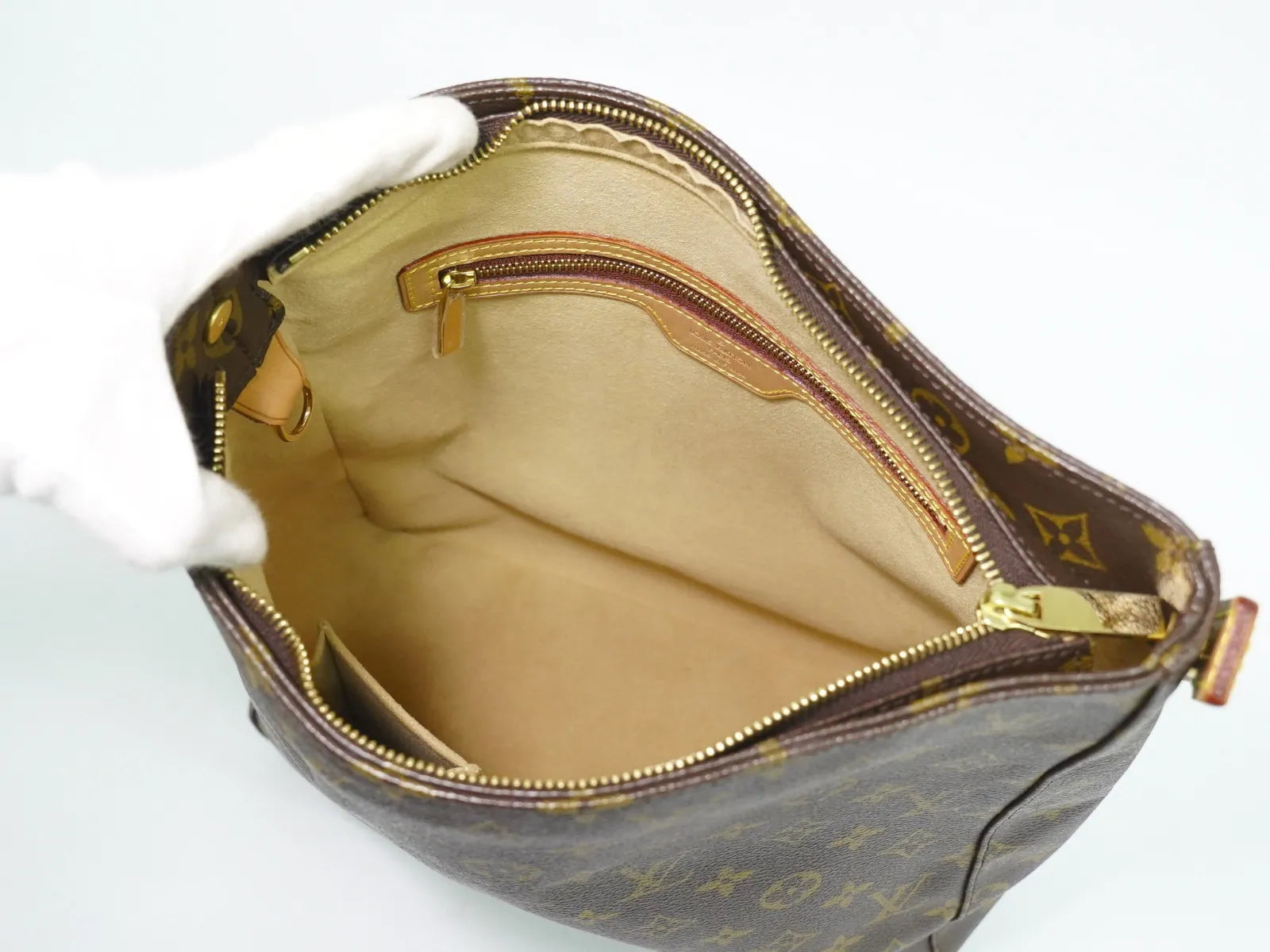 Louis Vuitton Monogram Looping Monogram Canvas Brown Canvas Shoulder Bag Bag (Pre-Owned)