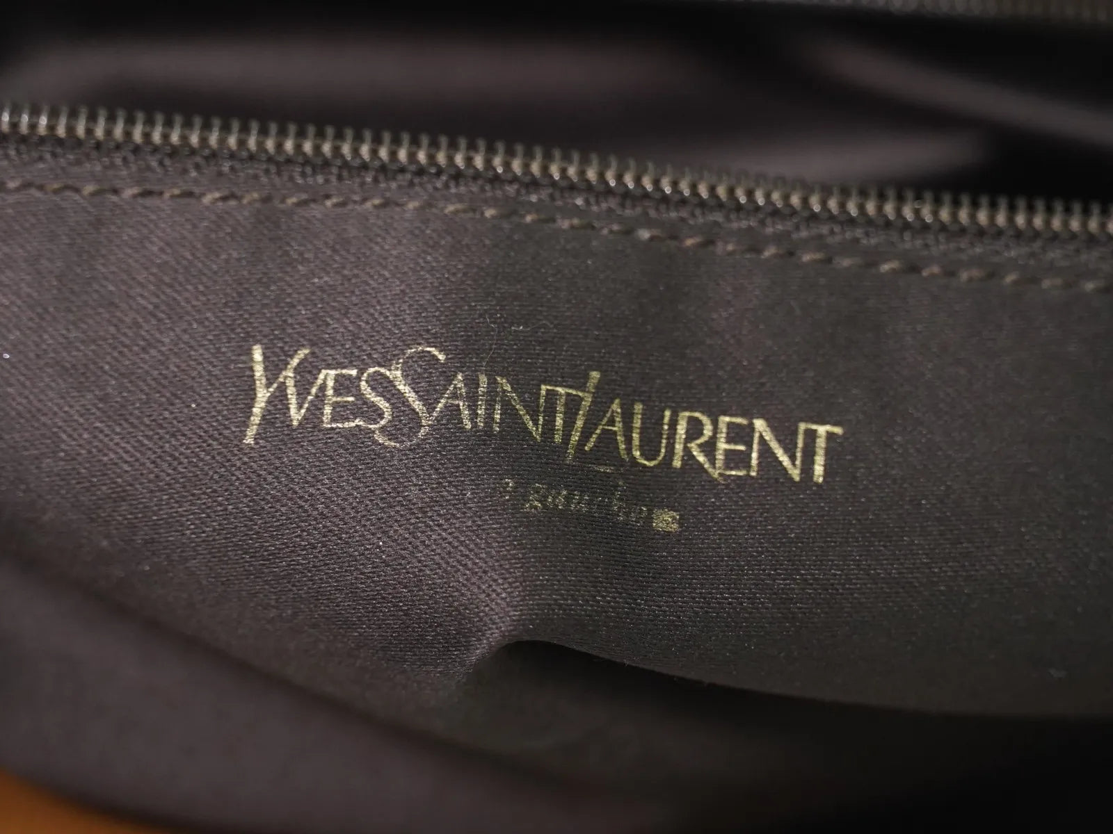 Saint Laurent Mombasa Hobo Leather Brown Leather Shoulder Bag Bag (Pre-Owned)
