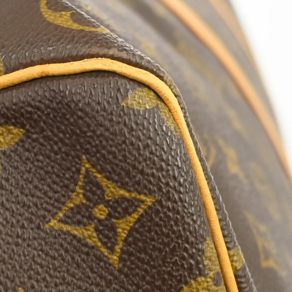 Louis Vuitton Keepall Monogram Canvas Brown Canvas Travel Bag Bag (Pre-Owned)