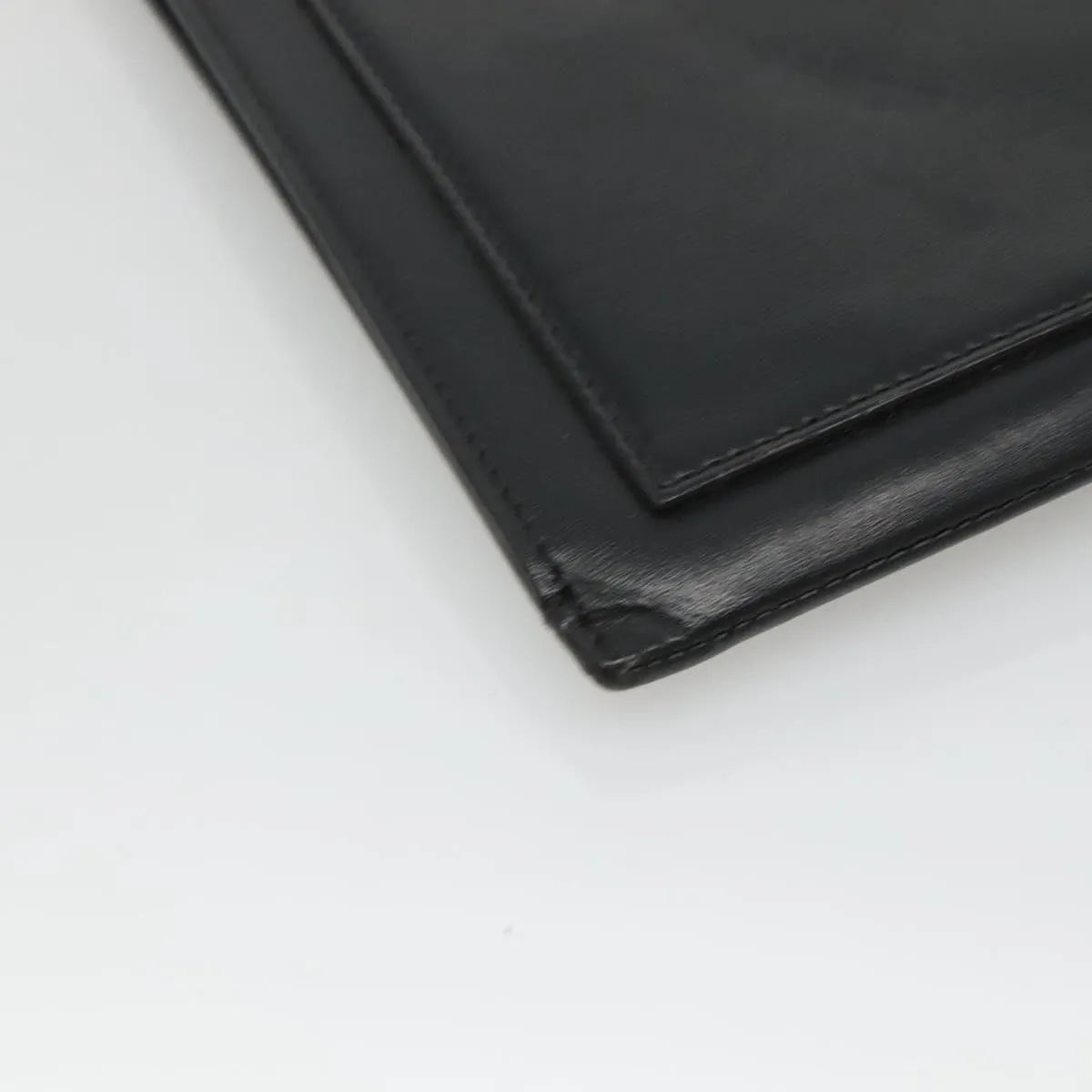 Saint Laurent Zip Pocket Leather Black Leather Clutche & Pouche Bag (Pre-Owned)