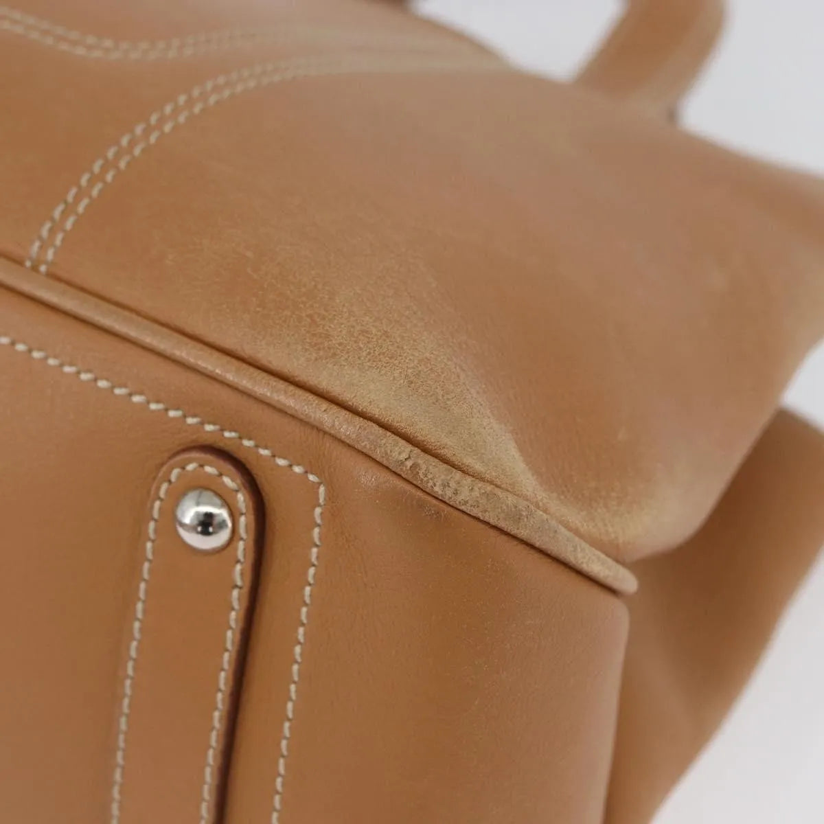 Salvatore Ferragamo Vintage Leather Beige Leather Handbag (Pre-Owned)