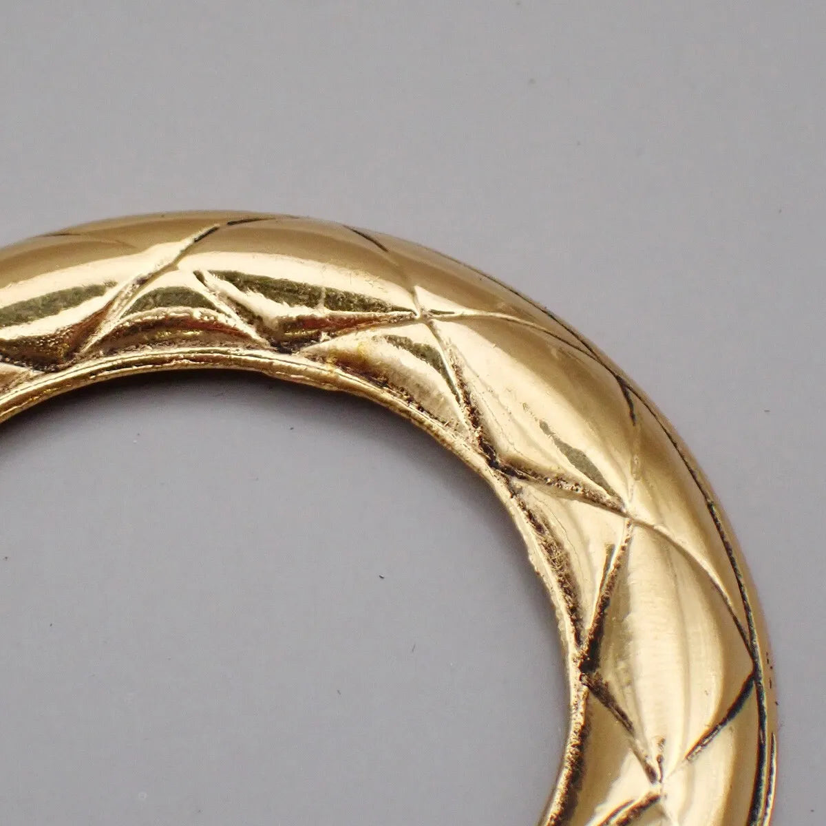 Chanel Vintage Cc Round Drop Clip-On Metal Gold Gold_Plated Earrings Jewelry (Pre-Owned)