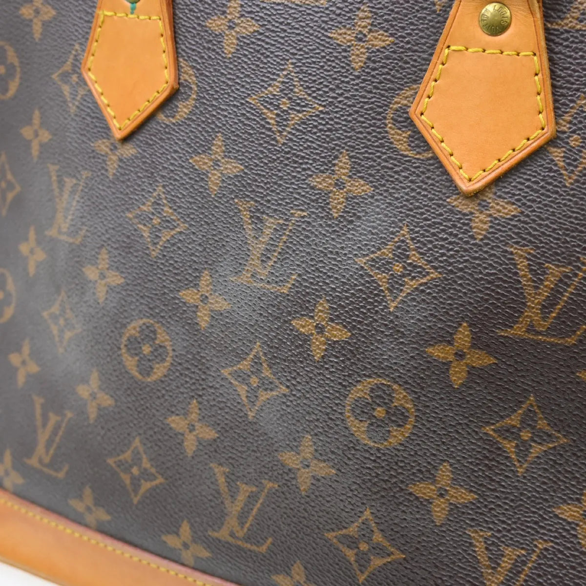 Louis Vuitton Alma Handbag Monogram Canvas Brown Canvas Handbag (Pre-Owned)