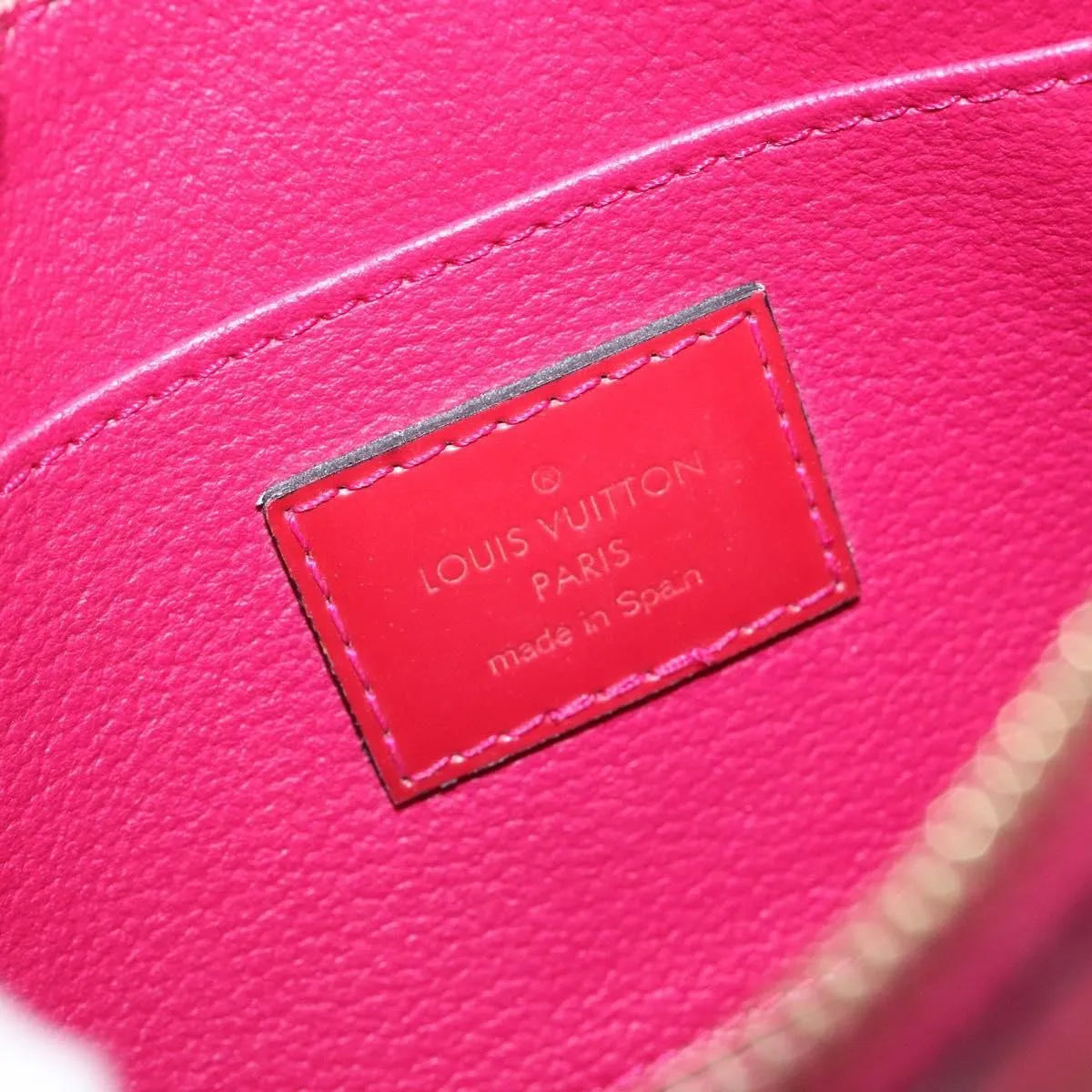 Louis Vuitton Cosmetic Monogram Vernis Pink Patent_Leather Clutche & Pouche Bag (Pre-Owned)