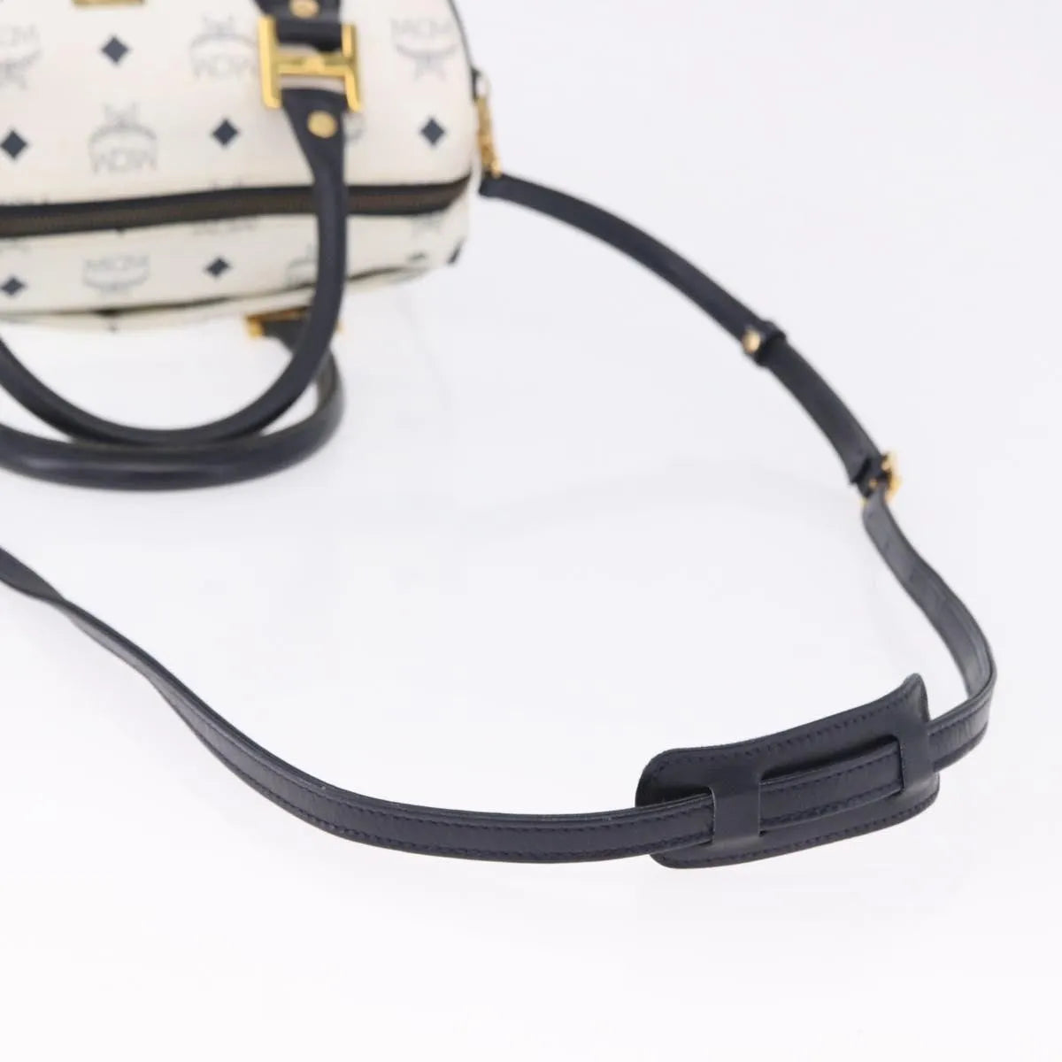 MCM Visetos Logogramme Leather White Leather Handbag (Pre-Owned)