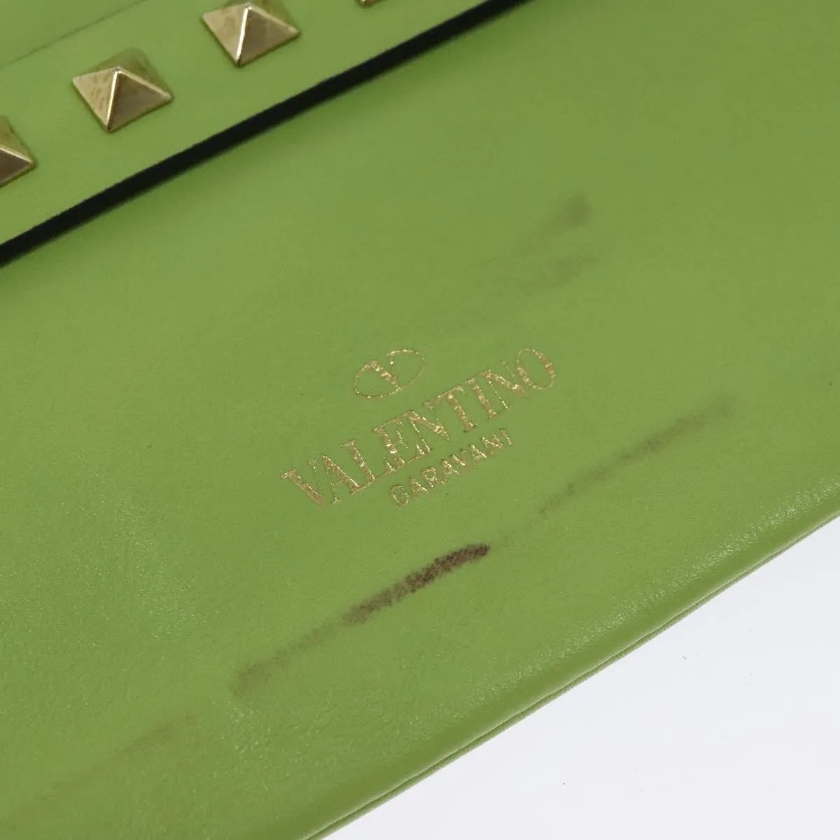 Valentino Garavani Rockstud Wristlet Leather Green Leather Clutche & Pouche Bag (Pre-Owned)