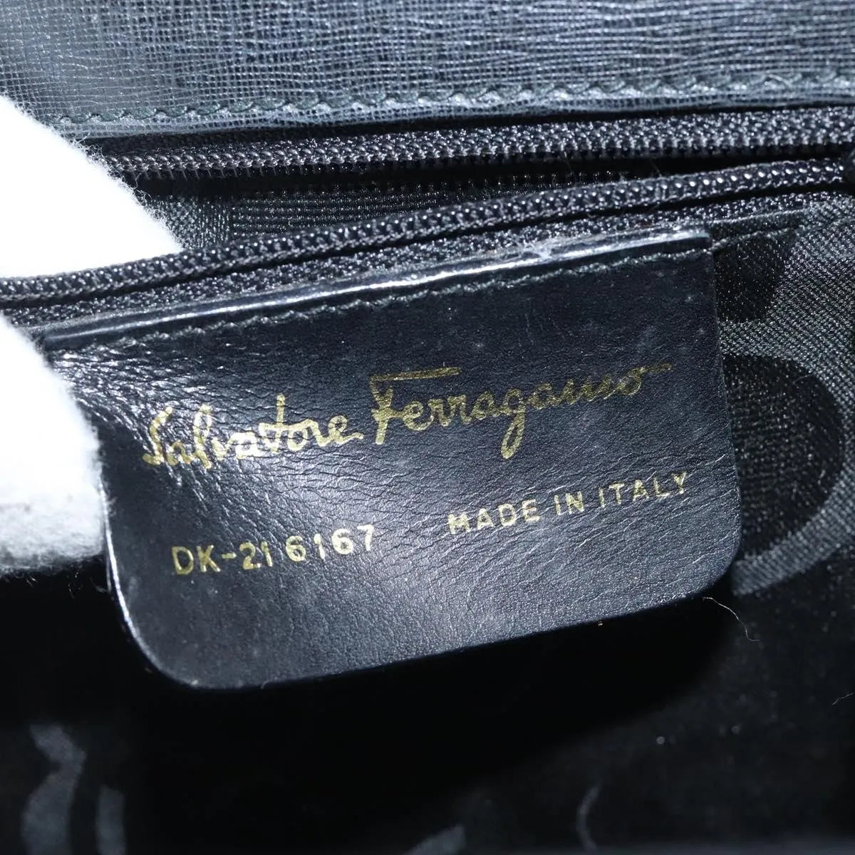 Salvatore Ferragamo Convertible Top Handle Leather Black Leather Handbag (Pre-Owned)