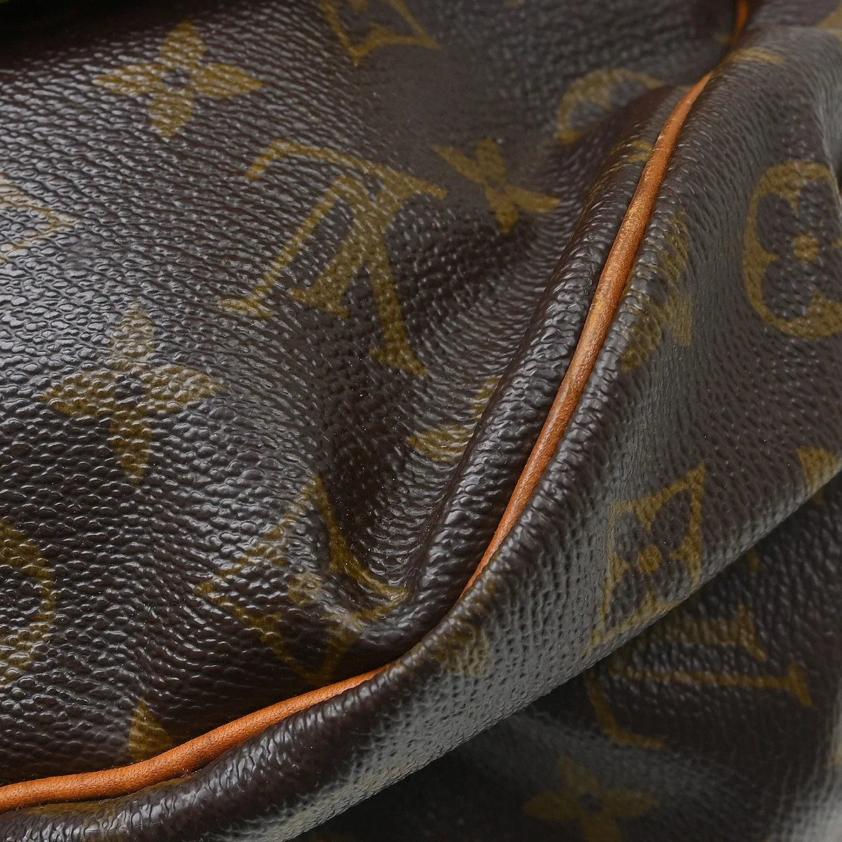 Louis Vuitton Saumur Monogram Canvas Brown Canvas Shoulder Bag Bag (Pre-Owned)