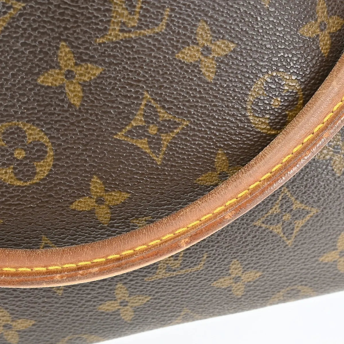 Louis Vuitton Monogram Looping Monogram Canvas Brown Canvas Shoulder Bag Bag (Pre-Owned)