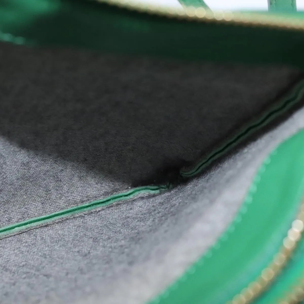 Celine Trio Leather Green Leather Shoulder Bag Bag (Pre-Owned)