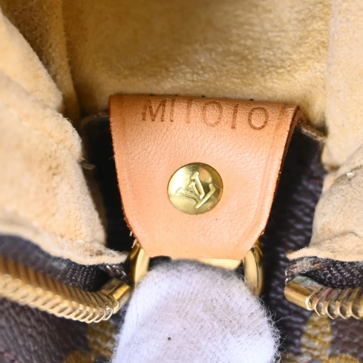 Louis Vuitton Monogram Looping Monogram Canvas Brown Canvas Shoulder Bag Bag (Pre-Owned)