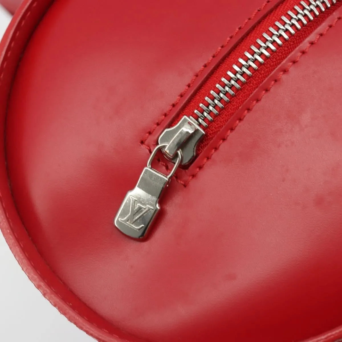Louis Vuitton Soufflot Epi Leather Red Leather Handbag (Pre-Owned)