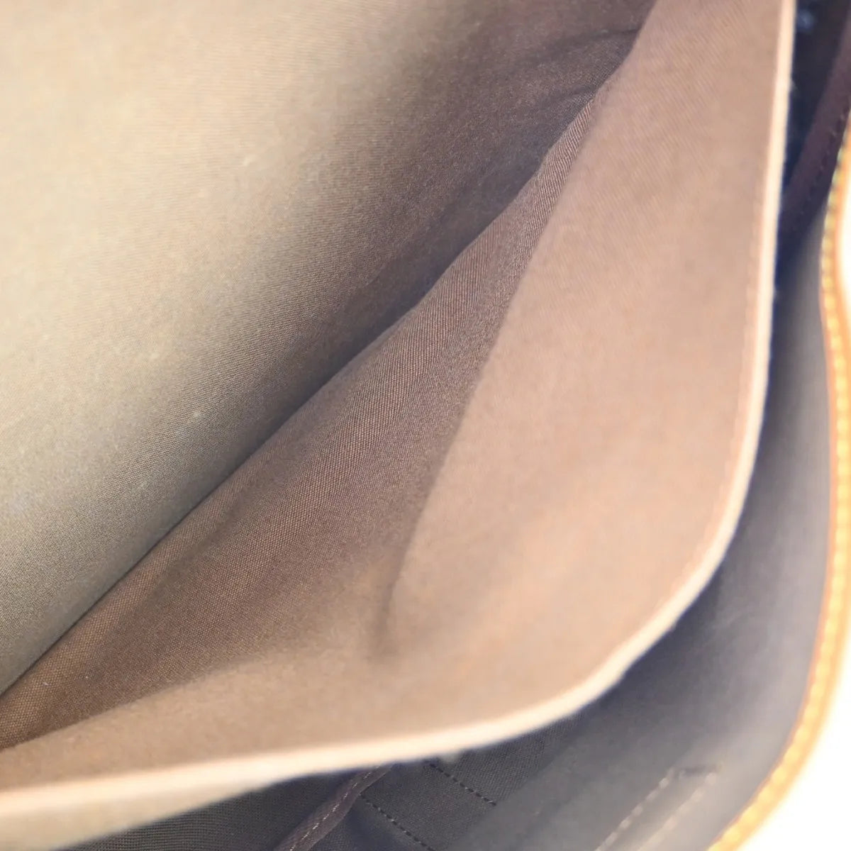 Louis Vuitton Saumur Monogram Canvas Brown Canvas Shoulder Bag Bag (Pre-Owned)