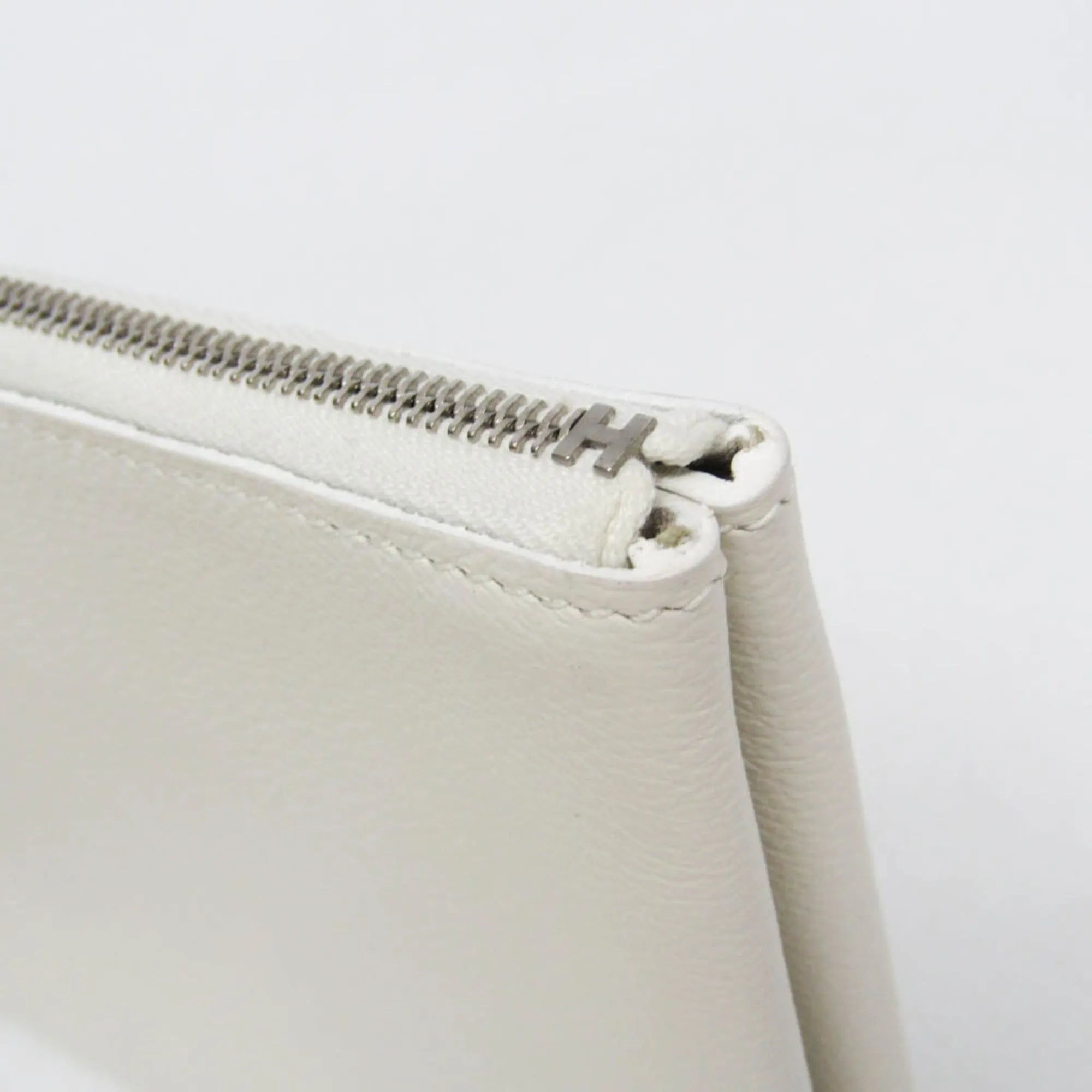 Hermes Atout Evercolor White Leather Clutche & Pouche Bag (Pre-Owned)