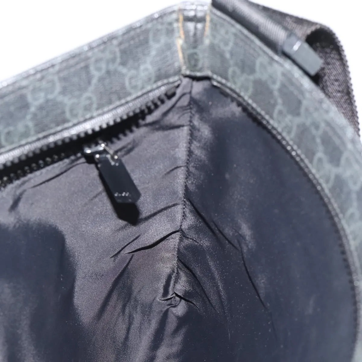 Gucci Vintage Flat Messenger Gg Canvas And Leather Black Canvas Shoulder Bag Bag (Pre-Owned)