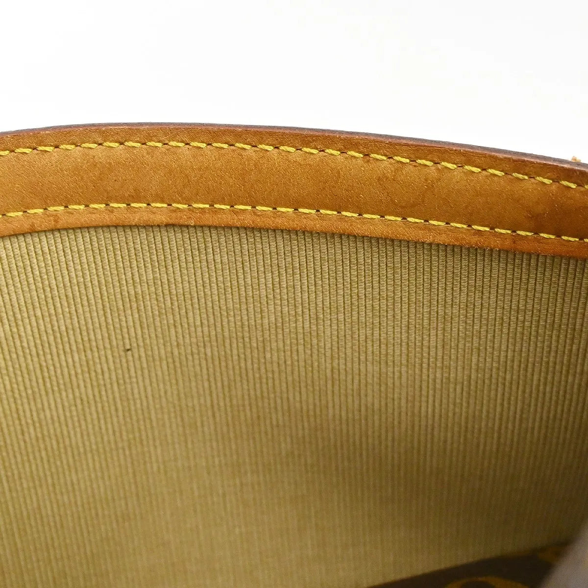 Louis Vuitton Reporter Monogram Canvas Brown Canvas Shoulder Bag Bag (Pre-Owned)