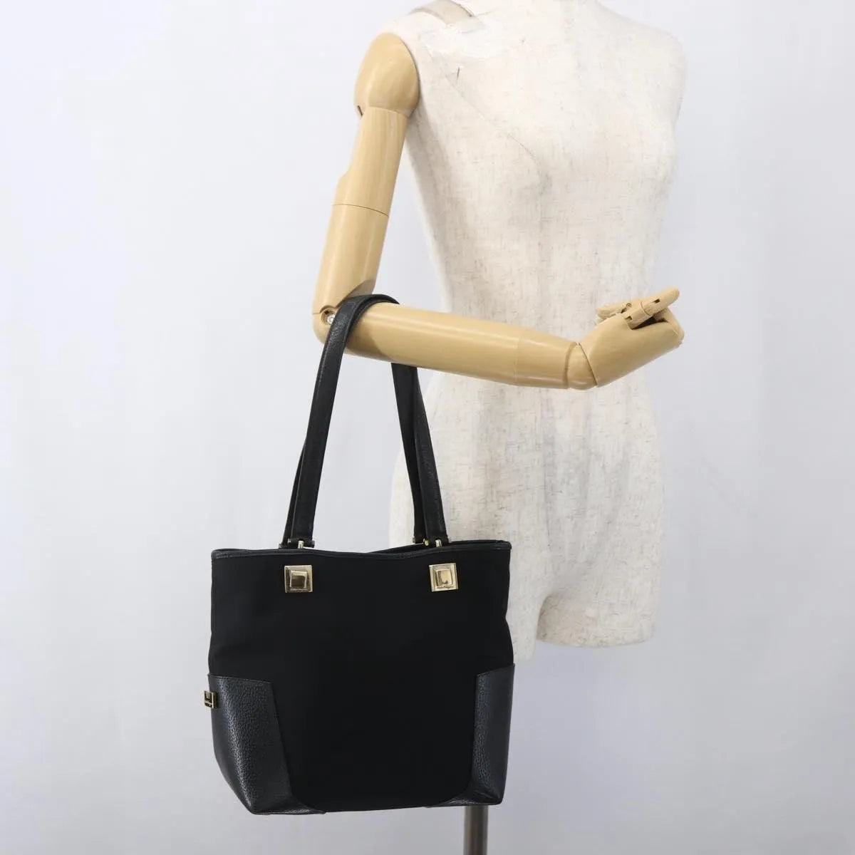 Salvatore Ferragamo Vintage Nylon Black Nylon Tote Bag Bag (Pre-Owned)