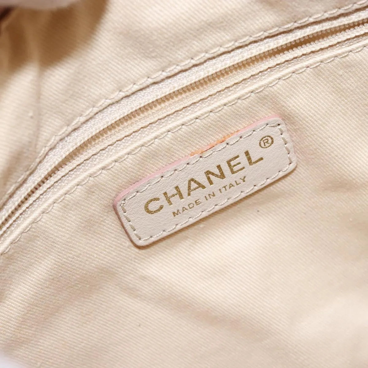 Chanel Cloudy Bundle Hobo Quilted Lambskin Purple Leather Shoulder Bag Bag (Pre-Owned)