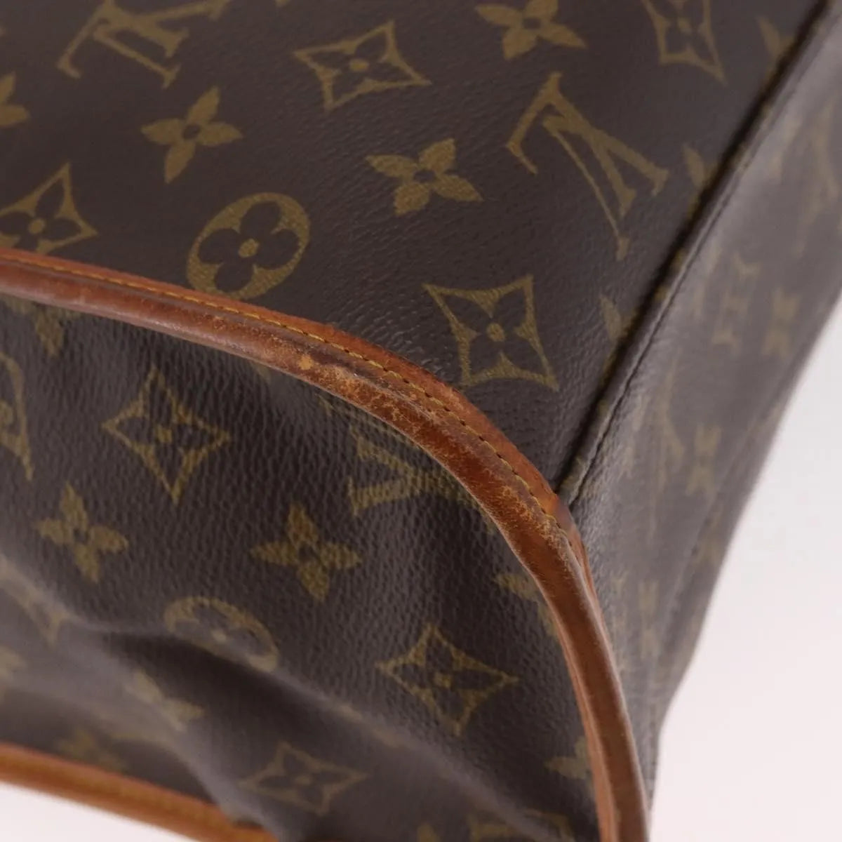 Louis Vuitton Beverly Monogram Canvas Brown Canvas Handbag (Pre-Owned)