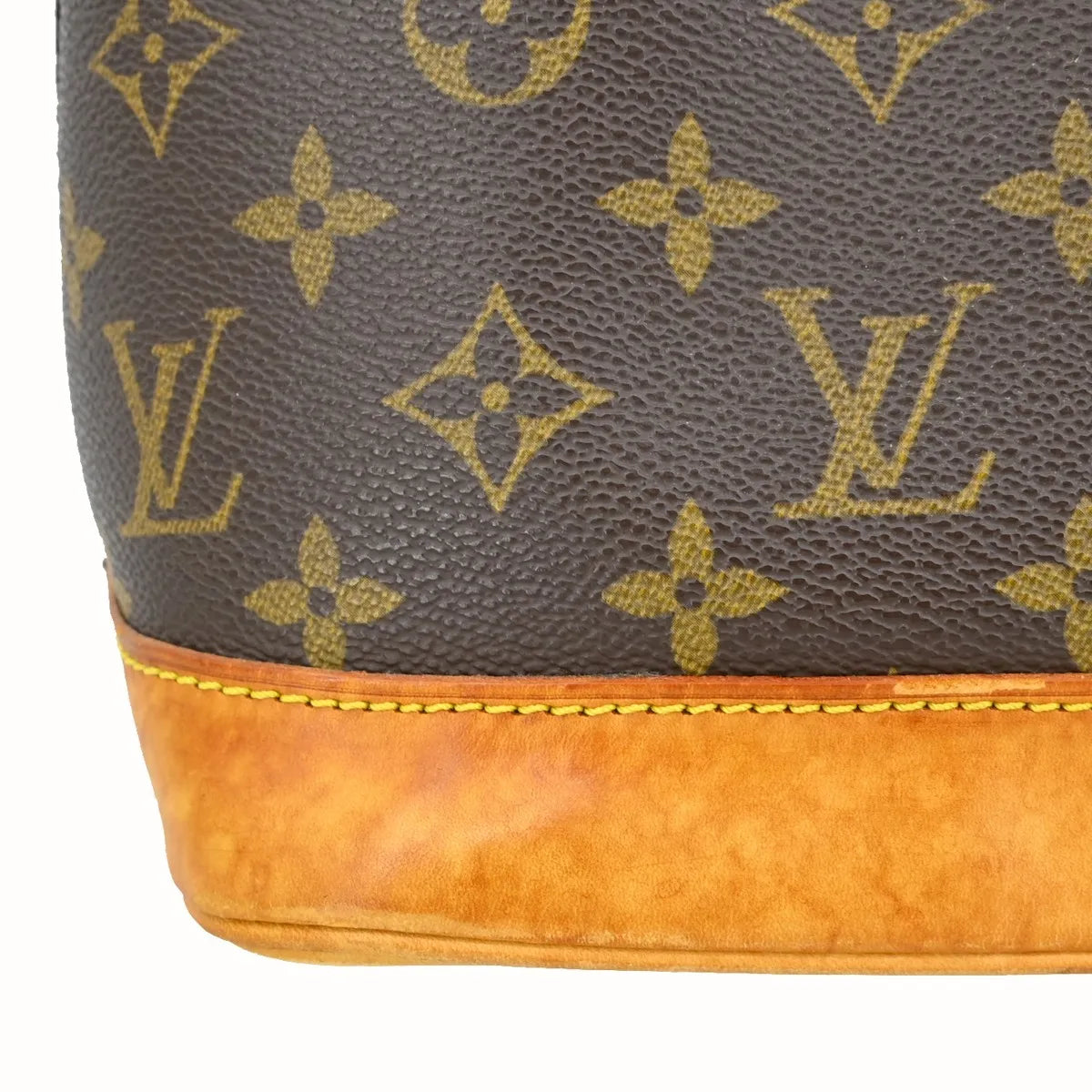 Louis Vuitton Alma Monogram Canvas Brown Canvas Handbag (Pre-Owned)