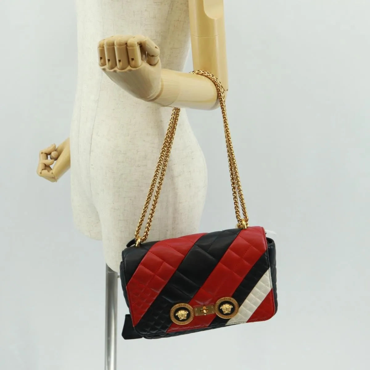 Versace Medusa Padlock Icon Top Handle Quilted Leather Black Leather Shoulder Bag Bag (Pre-Owned)