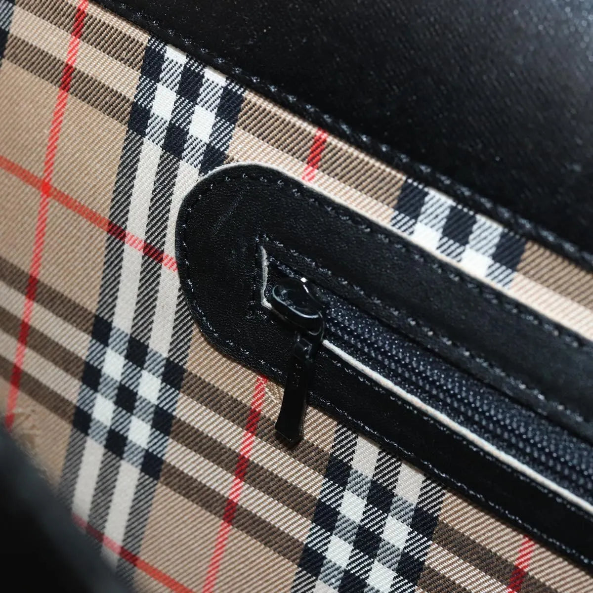 Burberry Vintage Leather Black Leather Briefcase Bag (Pre-Owned)