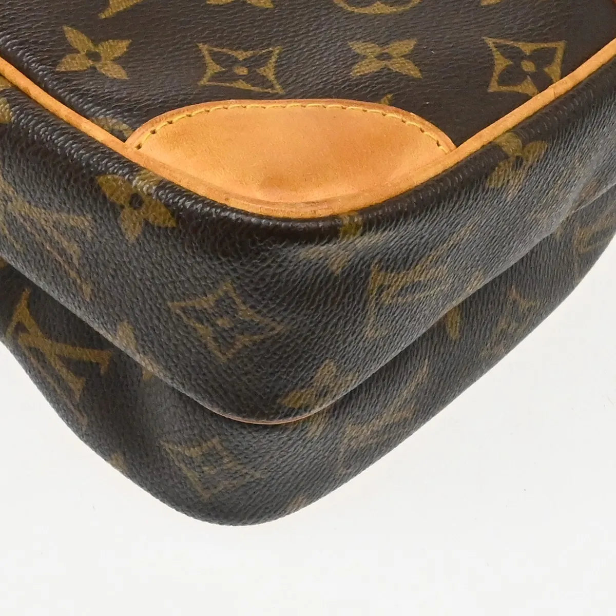 Louis Vuitton Amazone Monogram Canvas Brown Canvas Shoulder Bag Bag (Pre-Owned)