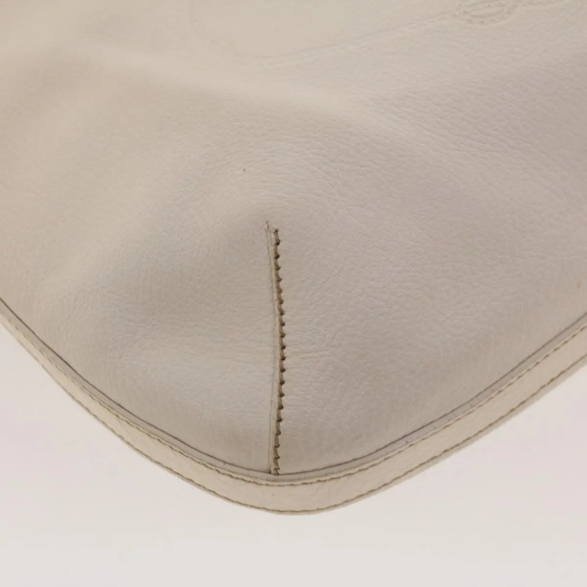 Prada Vintage Shoulder Bag Leather White Leather Shoulder Bag Bag (Pre-Owned)
