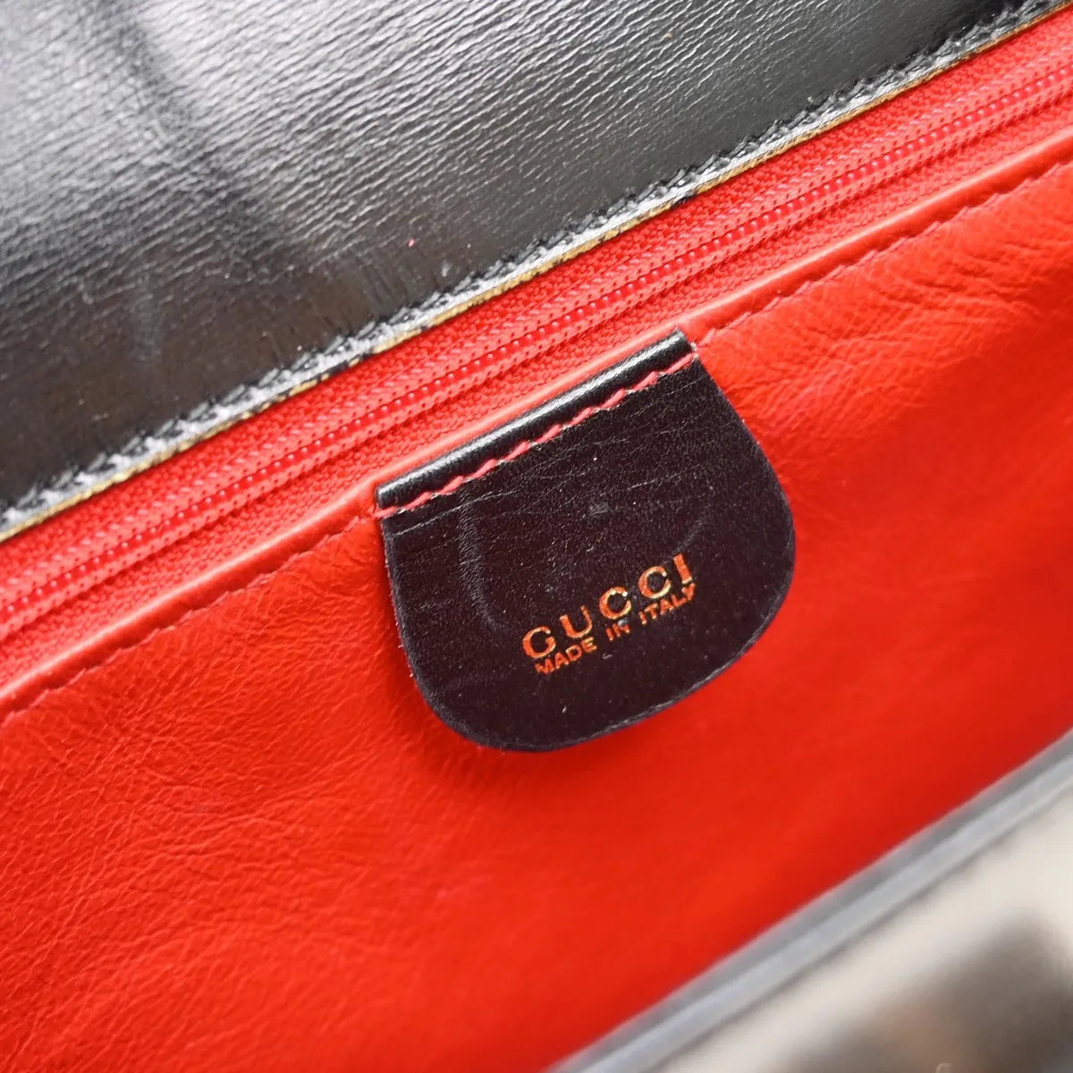 Gucci Vintage Lady Lock Flap Leather Black Leather Shoulder Bag Bag (Pre-Owned)