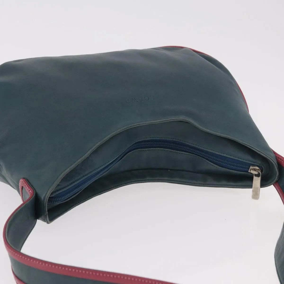 Loewe Vintage Leather Green Leather Shoulder Bag Bag (Pre-Owned)