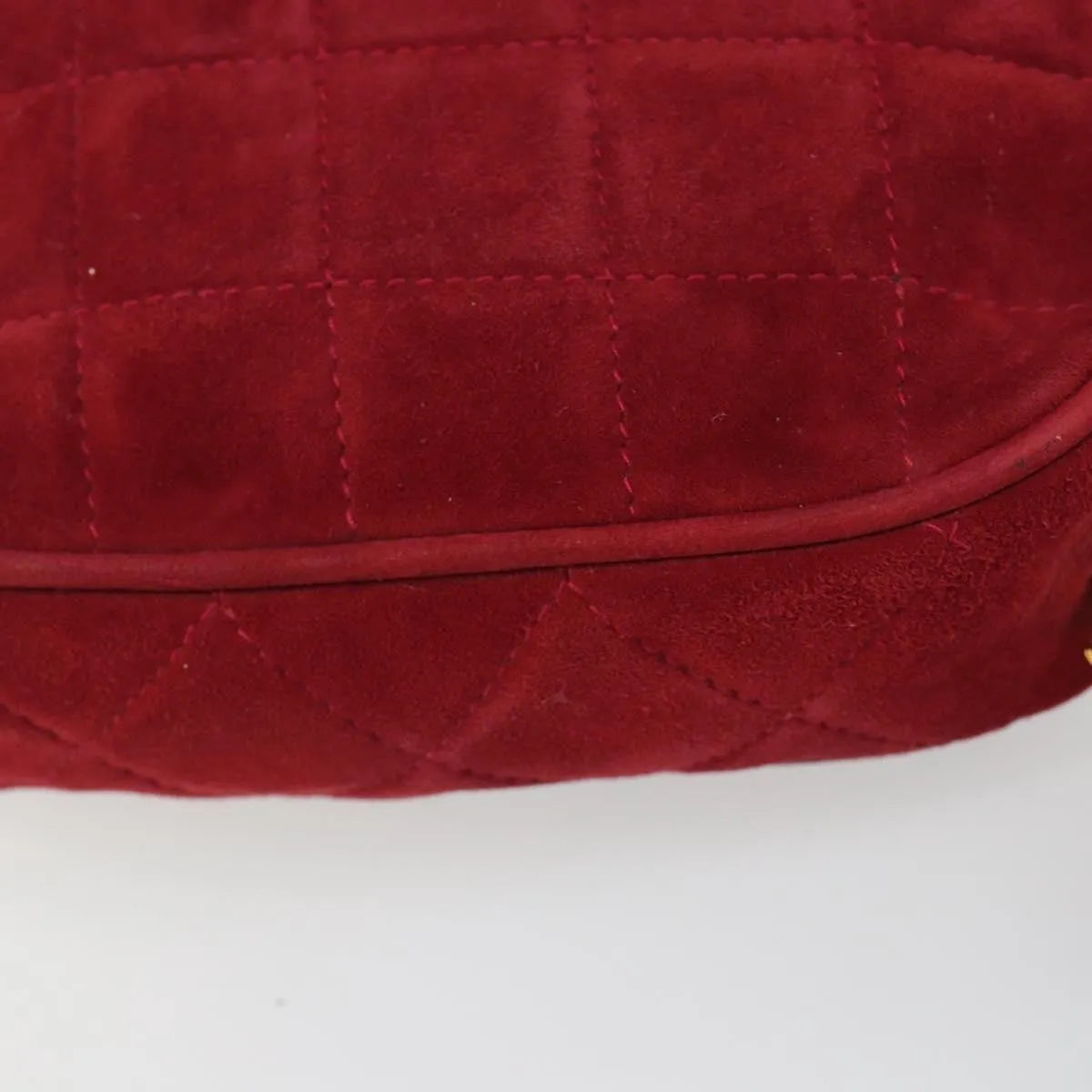 Chanel Vintage Diamond Tassel Quilted Suede Red Suede Shoulder Bag Bag (Pre-Owned)