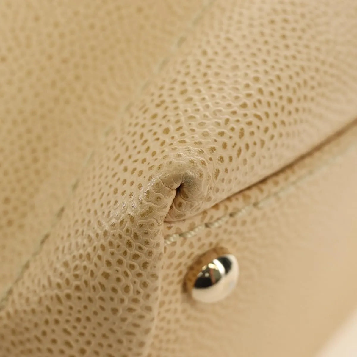 Chanel Vintage Cc Resin Chain Caviar Beige Leather Shoulder Bag Bag (Pre-Owned)