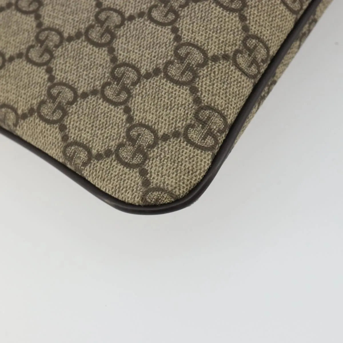 Gucci Zip Top Messenger Gg Canvas With Leather Beige Canvas Shoulder Bag Bag (Pre-Owned)