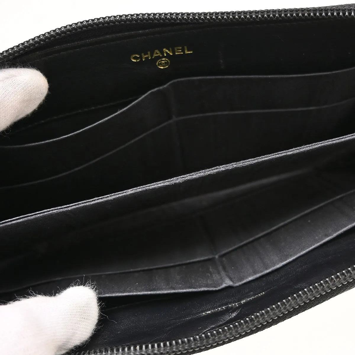 Chanel Timeless Cc Zipped Caviar Black Leather Wallets Accessory (Pre-Owned)