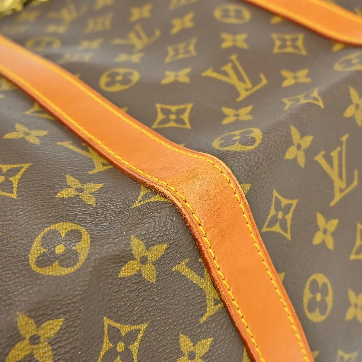 Louis Vuitton Keepall Monogram Canvas Brown Canvas Travel Bag Bag (Pre-Owned)
