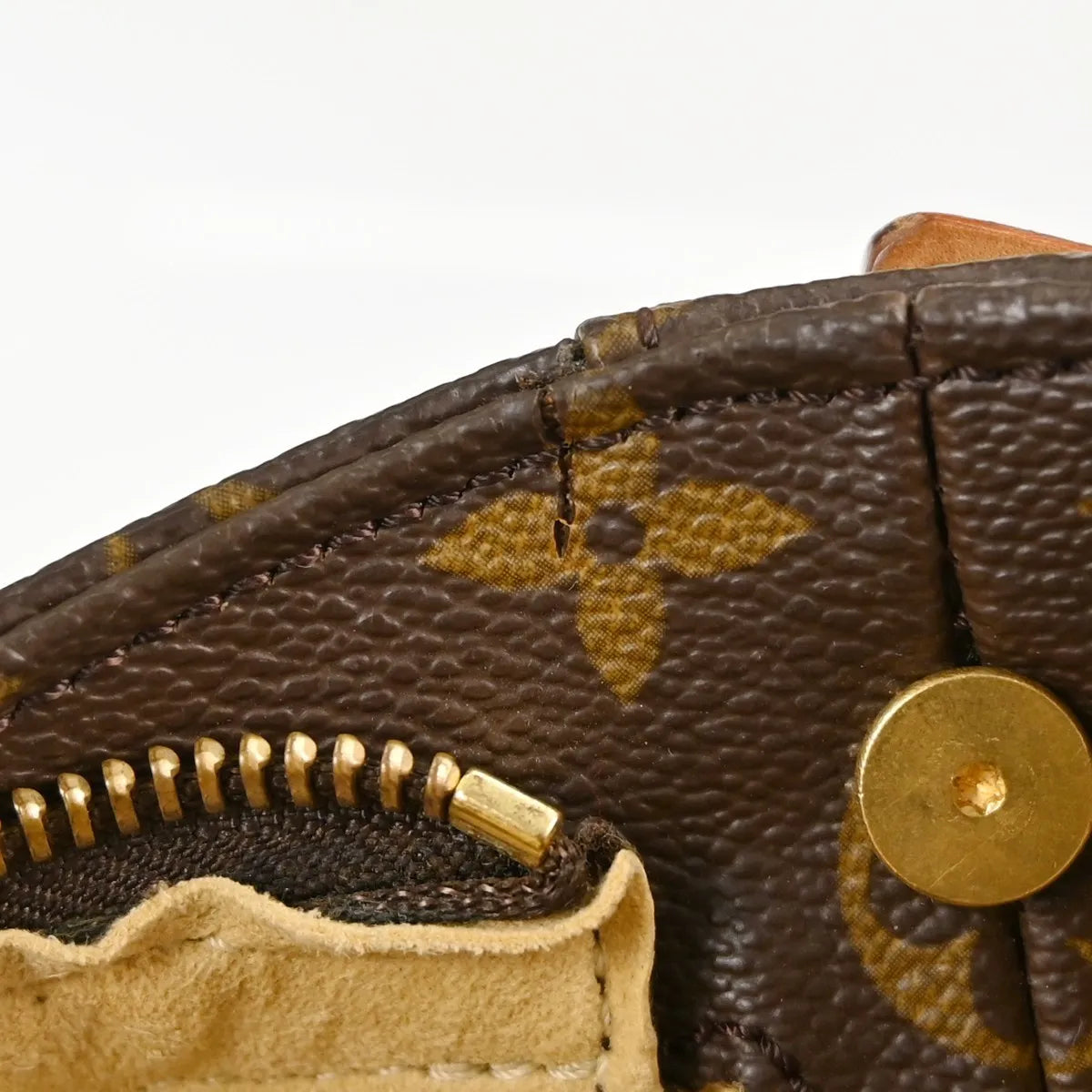 Louis Vuitton Monogram Looping Monogram Canvas Brown Canvas Handbag (Pre-Owned)