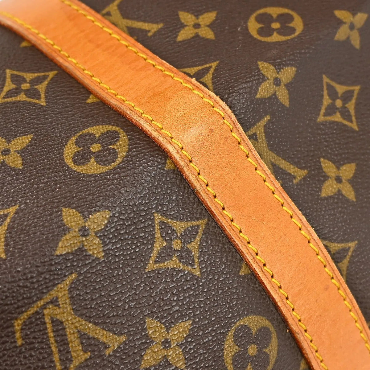 Louis Vuitton Keepall Monogram Brown Canvas Travel Bag Bag (Pre-Owned)