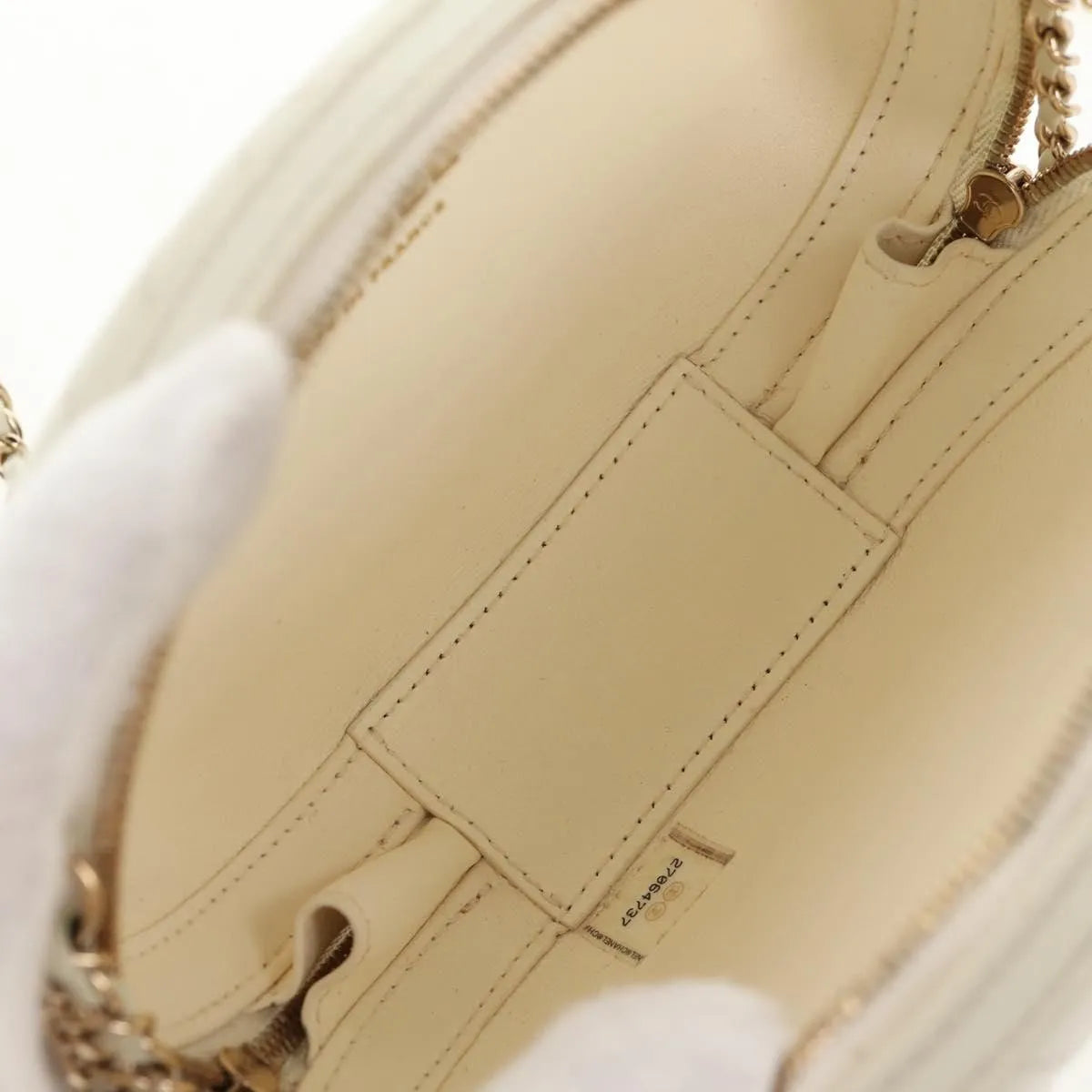 Chanel La Pausa Evening Chevron Lambskin With Applique White Leather Shoulder Bag Bag (Pre-Owned)