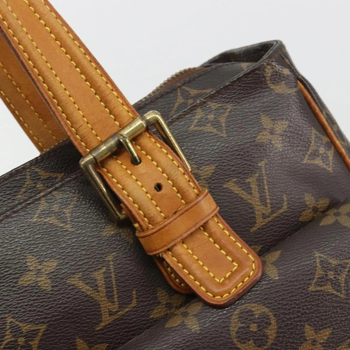 Louis Vuitton Multipli Cite Monogram Canvas Brown Canvas Shoulder Bag Bag (Pre-Owned)