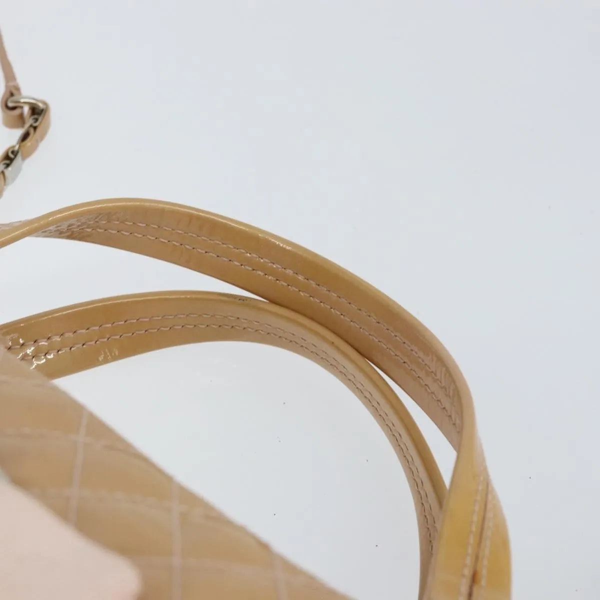 Salvatore Ferragamo Vala Patent Leather Beige Patent_Leather Handbag (Pre-Owned)