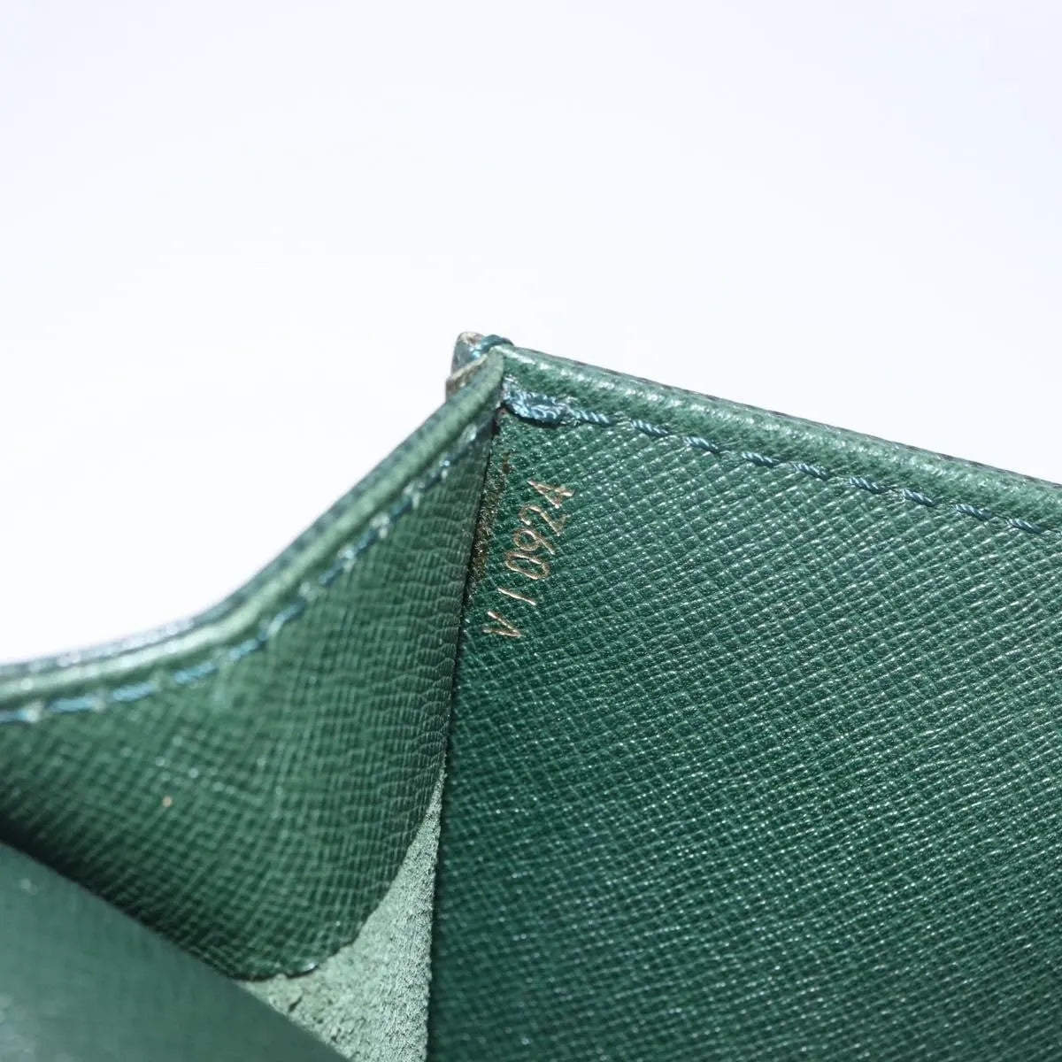 Louis Vuitton Serviette Kourad Taiga Leather Green Leather Briefcase Bag (Pre-Owned)