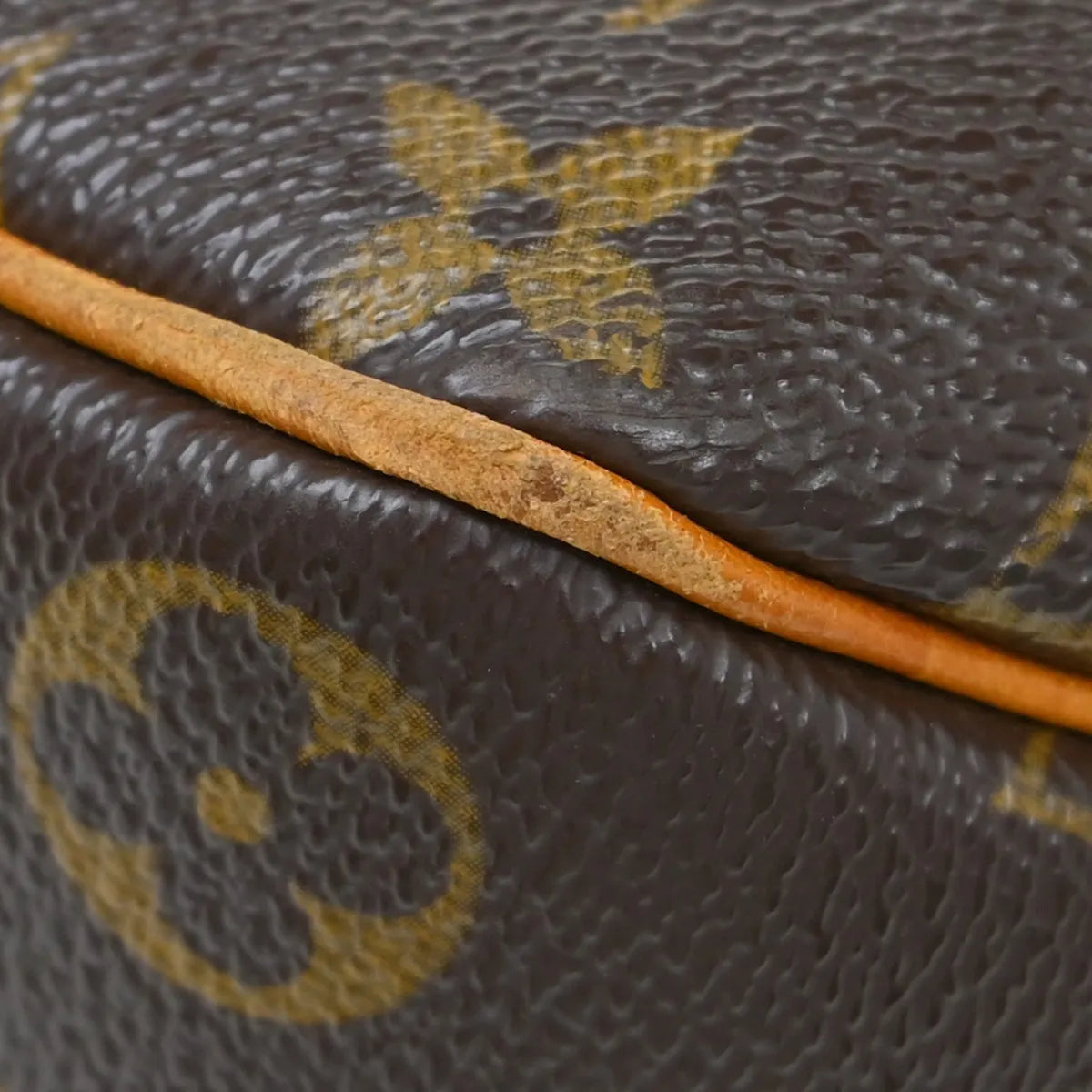 Louis Vuitton Blois Monogram Canvas Brown Canvas Shoulder Bag Bag (Pre-Owned)
