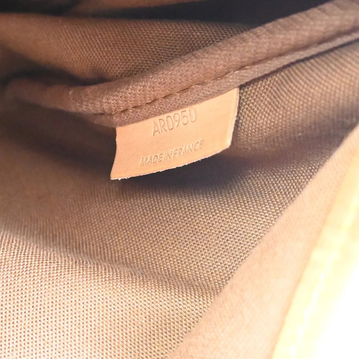 Louis Vuitton Saumur Monogram Canvas Brown Canvas Shoulder Bag Bag (Pre-Owned)