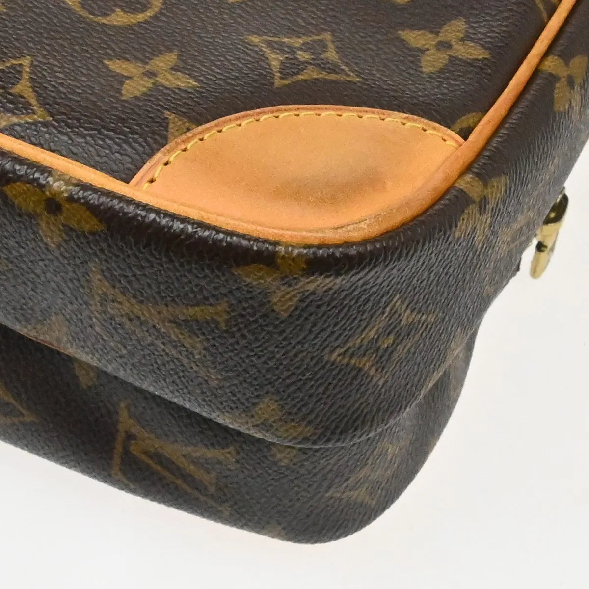 Louis Vuitton Amazone Monogram Canvas Brown Canvas Shoulder Bag Bag (Pre-Owned)
