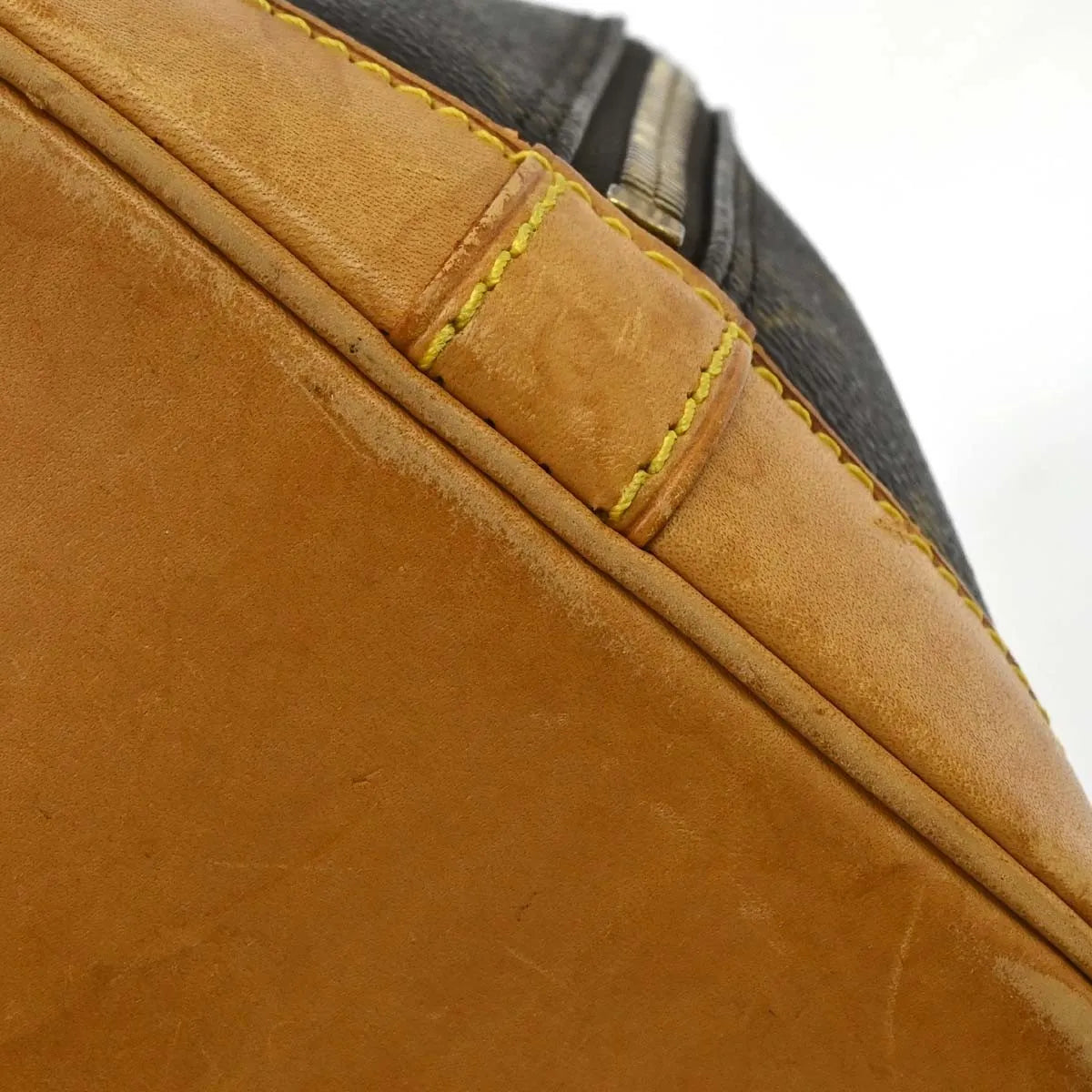 Louis Vuitton Alma Monogram Canvas Brown Canvas Handbag (Pre-Owned)