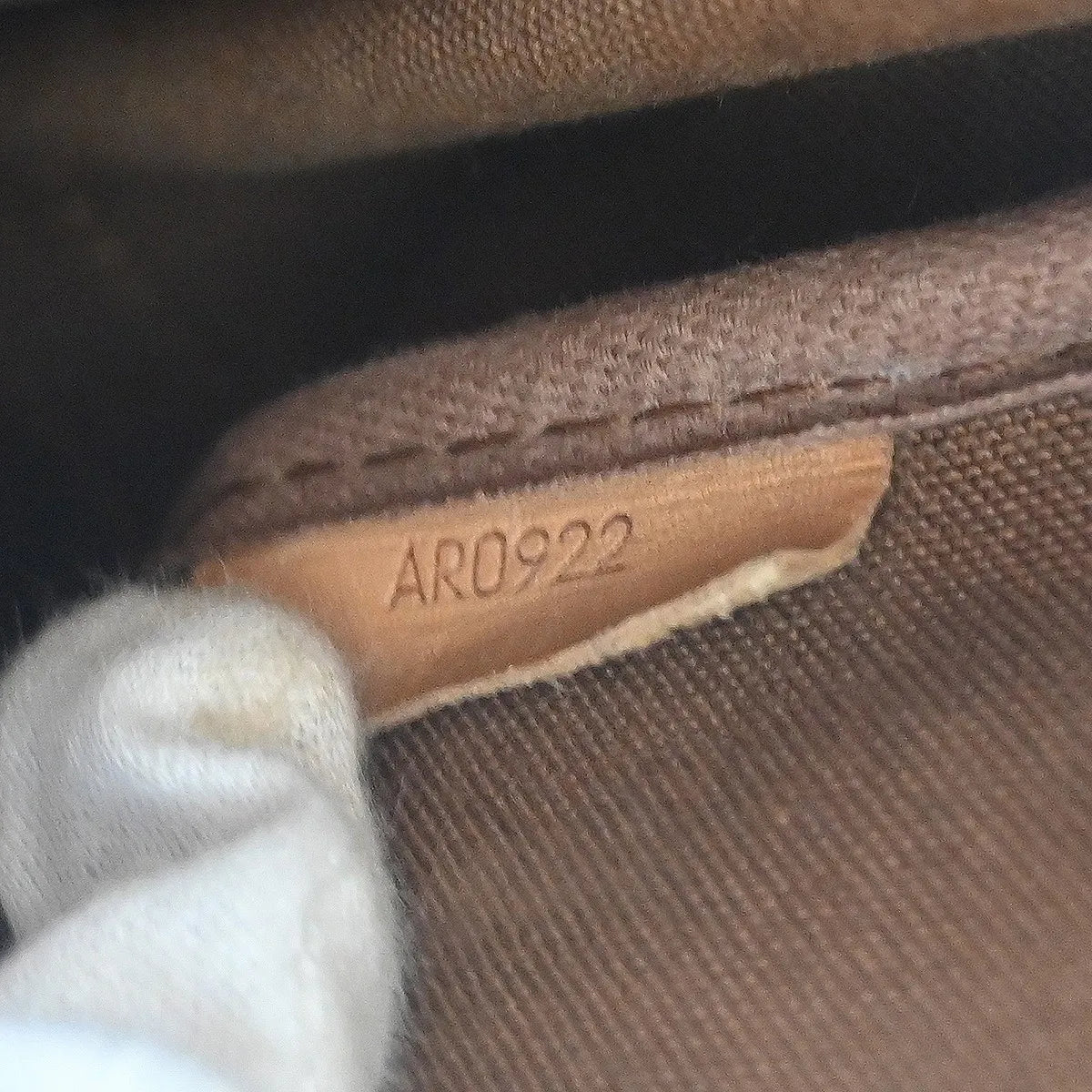 Louis Vuitton Saumur Monogram Canvas Brown Canvas Shoulder Bag Bag (Pre-Owned)