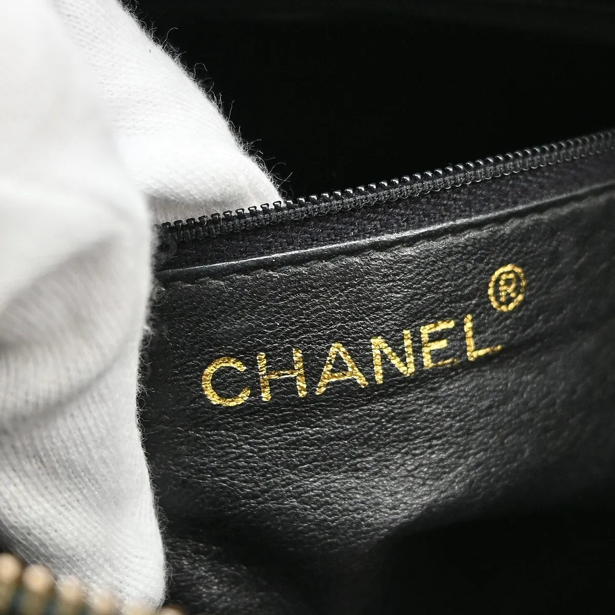 Chanel Vintage Camera Tassel Quilted Leather Black Leather Shoulder Bag Bag (Pre-Owned)