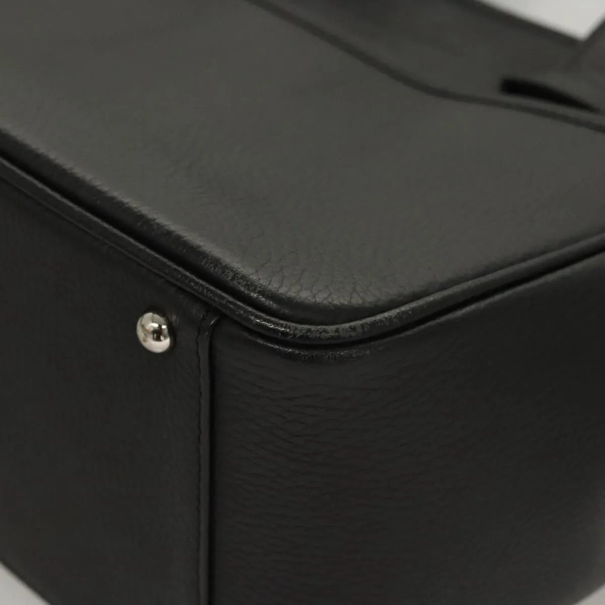 Burberry Vintage Leather Black Leather Handbag (Pre-Owned)