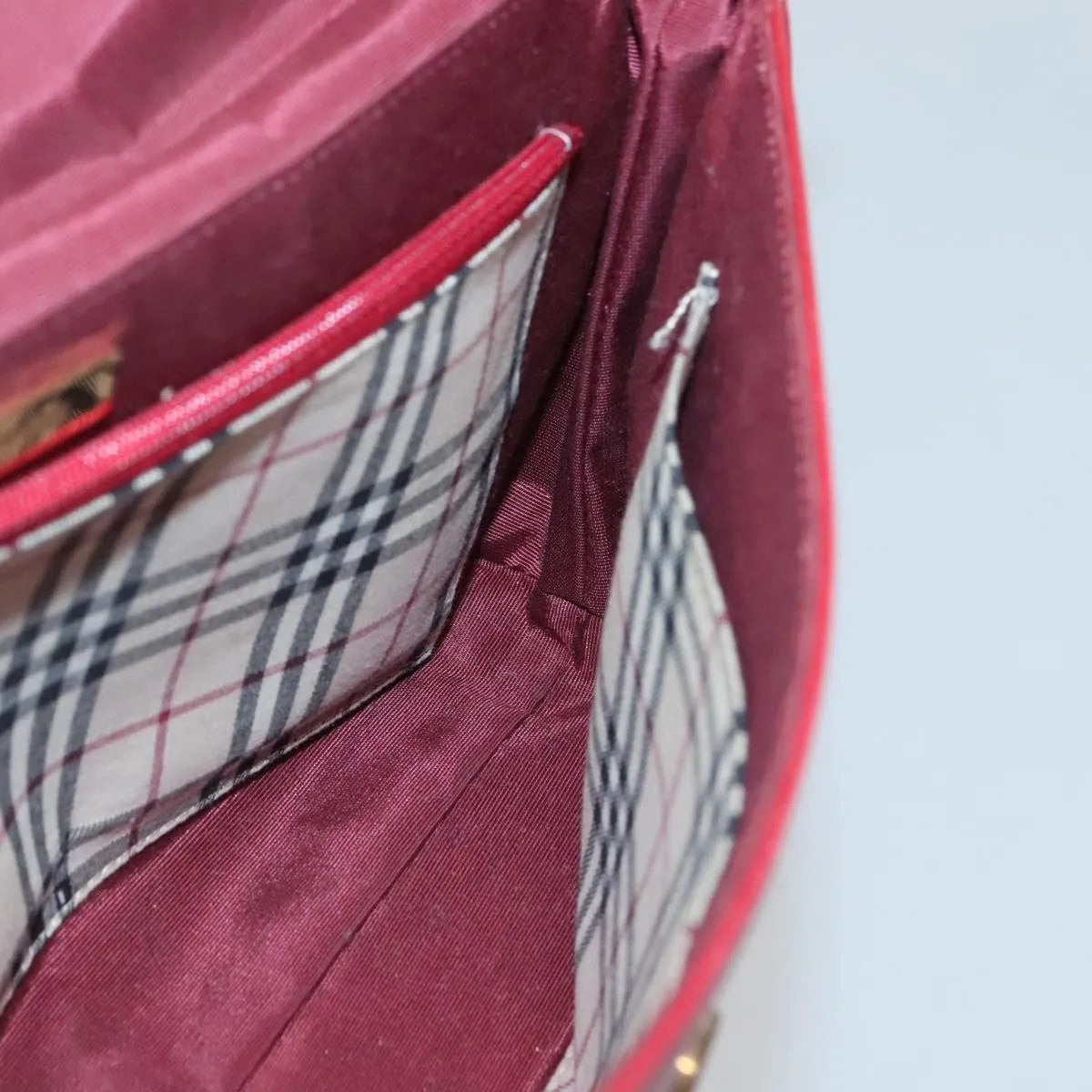 Burberry Vintage Leather Red Leather Shoulder Bag Bag (Pre-Owned)
