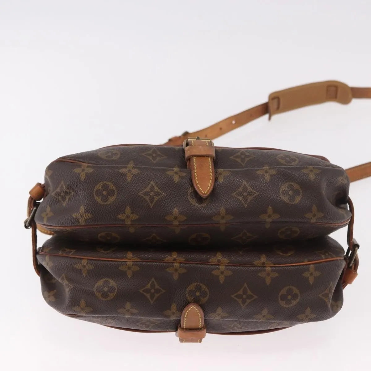 Louis Vuitton Saumur Monogram Brown Canvas Shoulder Bag Bag (Pre-Owned)